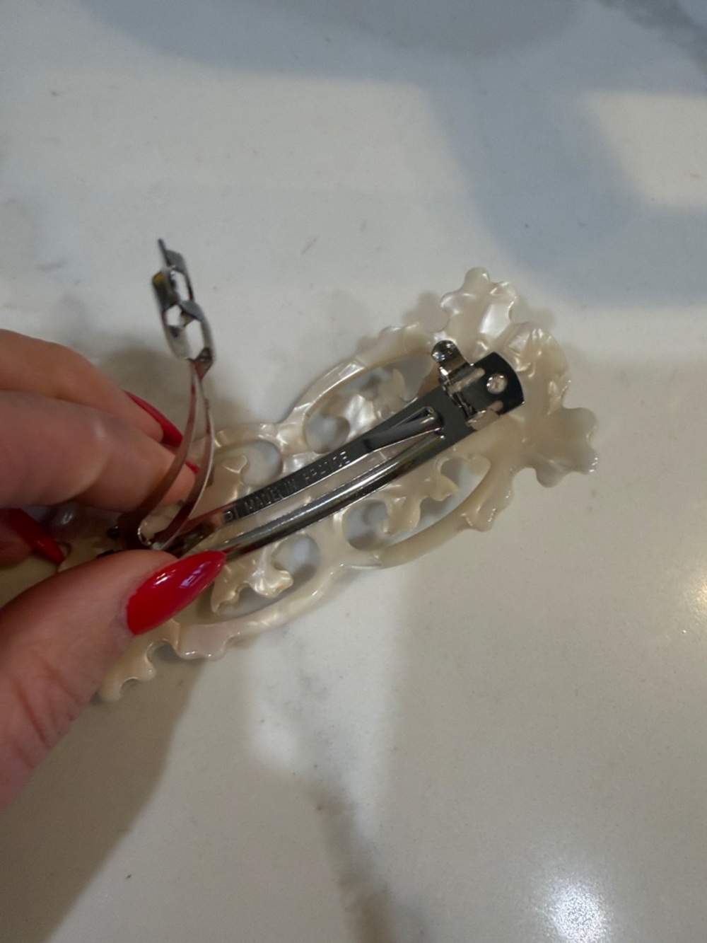 Carved Floral Resin Hair Barrette in Pearl White - Picture 5 of 6